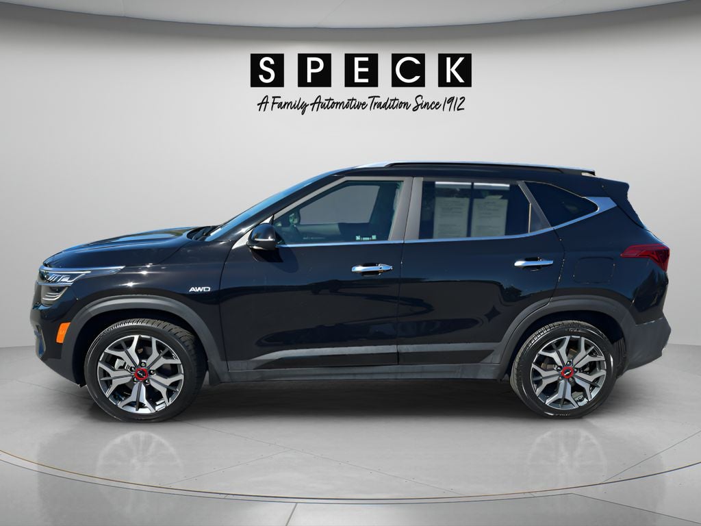 2022 Kia Seltos — side profile view